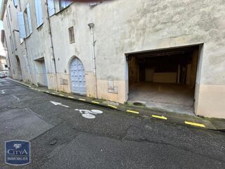  Parking / Garage � louer 10 m�