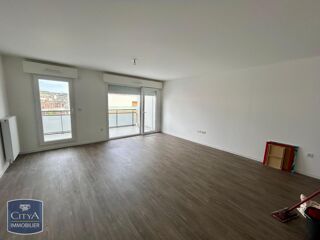  Appartement à louer 4 pièces 80 m²