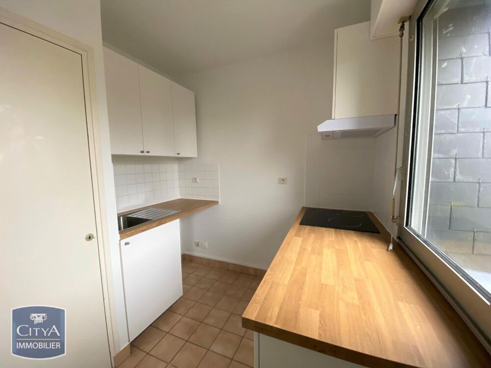 À LOUER : Appartement T3 situé à Tours, dans le quartier....