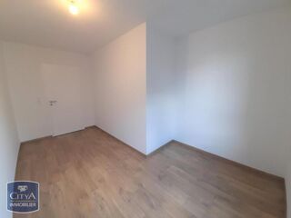  Appartement à louer 3 pièces 65 m²