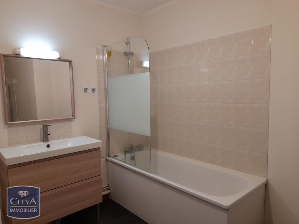 À LOUER : Appartement T3 en duplex situé à Chinon, dans ....