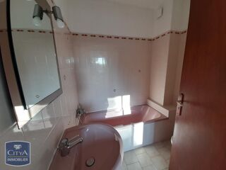 Appartement à louer 1 pièce 28 m²