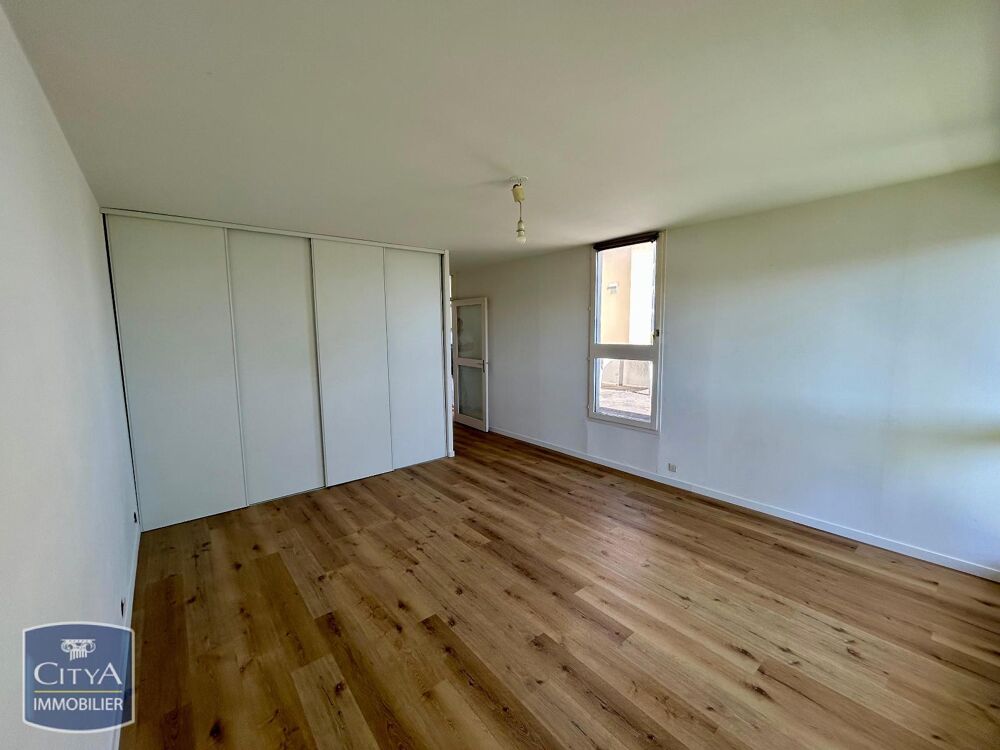 Beaulieu - APPARTEMENT 1 PIÈCE AVEC TERRASSE ET BALCON -....