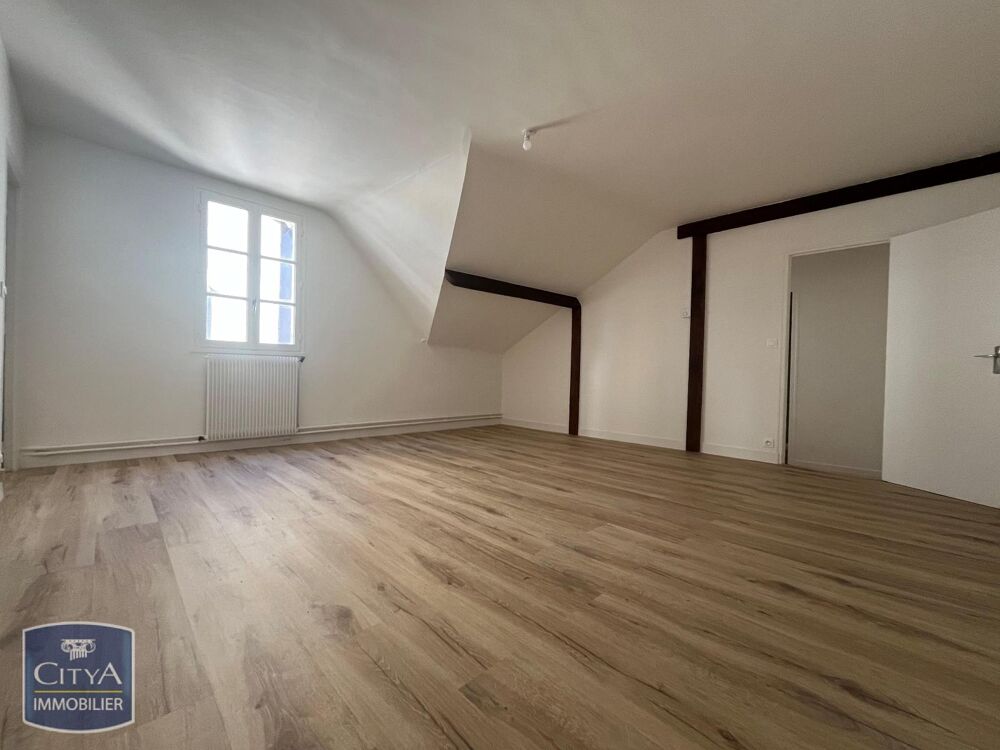 À LOUER - GRAND T2 RÉNOVÉ EN PLEIN COEUR DE CHARTRES Déco....