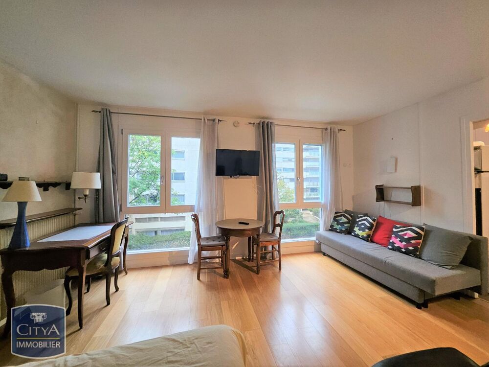 location Appartement - 1 pièce(s) - 33 m² Paris 15