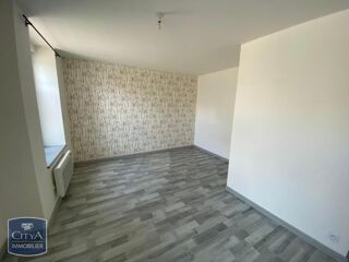  Appartement à louer 3 pièces 79 m²