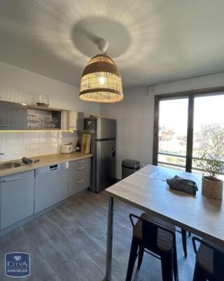  Appartement � louer 5 pi�ces 134 m�
