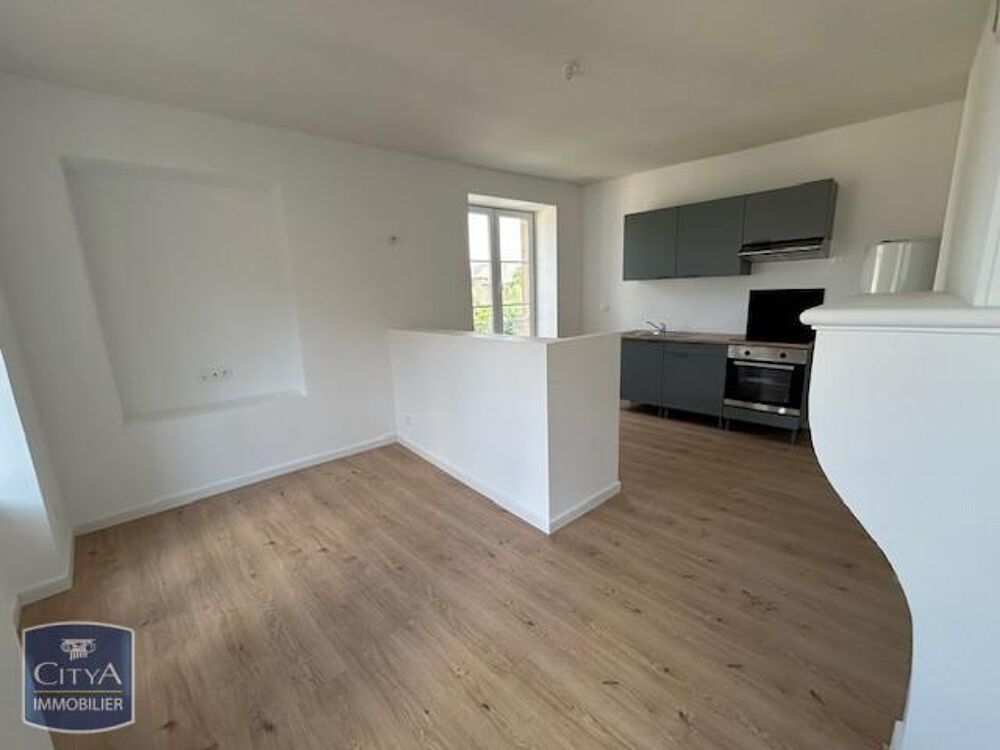 À LOUER : Appartement rénové T2 situé à Sedan, dans le c....