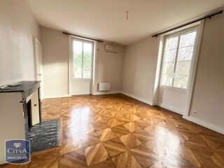  Appartement à louer 5 pièces 132 m²