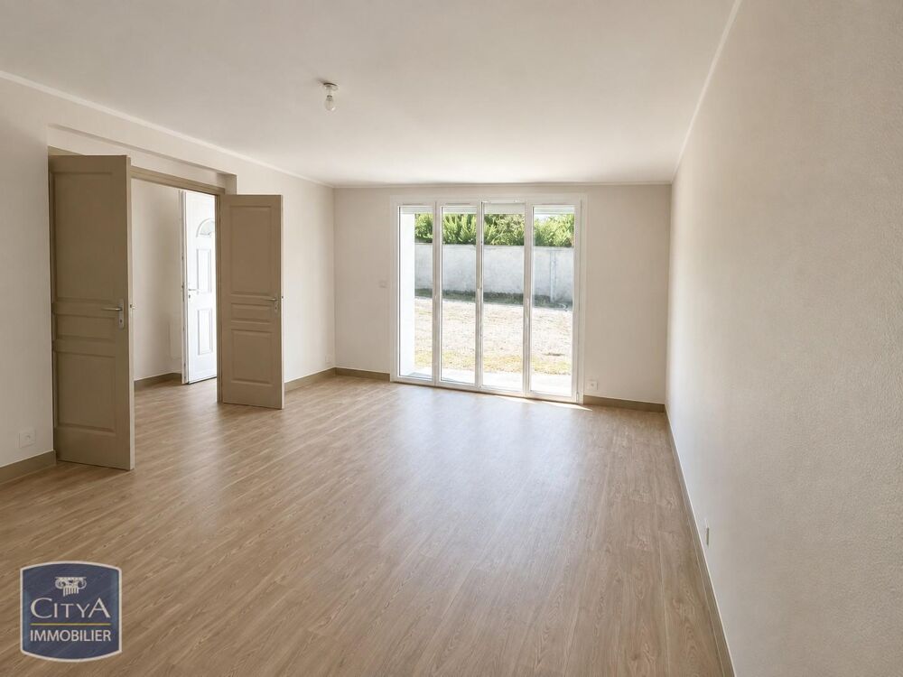 À LOUER // APPARTEMENT T3 RENOVE // 72 GRANDE RUE 69800 ....
