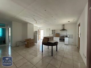  Appartement à louer 4 pièces 75 m²