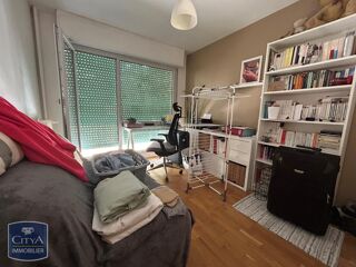  Appartement à louer 3 pièces 74 m²
