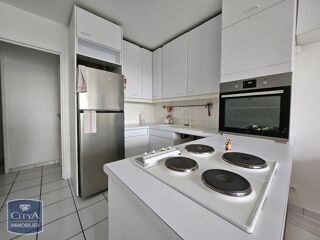  Appartement à louer 4 pièces 98 m²