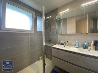  Maison à louer 5 pièces 109 m²