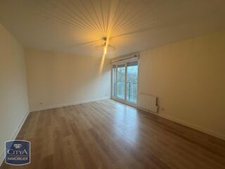  Appartement à louer 3 pièces 65 m²
