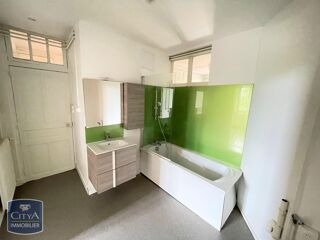  Appartement à louer 3 pièces 78 m²