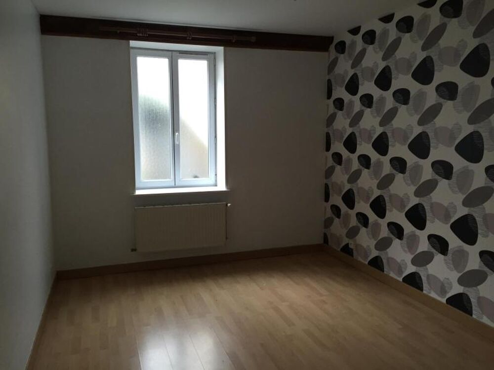 location Appartement - 4 pièce(s) - 103 m² Saint-Laurent-sur-Saône (01750)