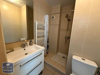  Appartement à louer 2 pièces 33 m²