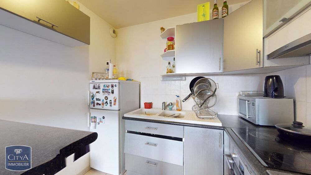 A LOUER Superbe appartement de type T2 situé à Amiens. D....