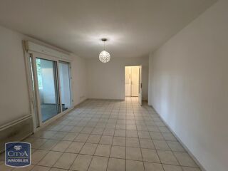 Appartement à louer 3 pièces 51 m²