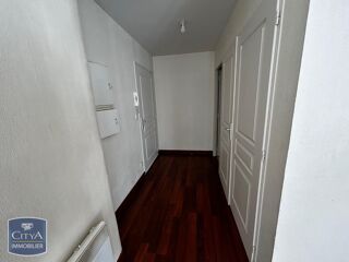  Appartement à louer 1 pièce 28 m²