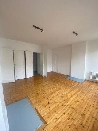  Appartement � louer 2 pi�ces 69 m� Saint Étienne
