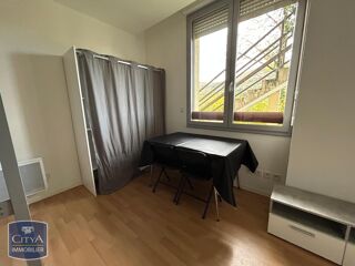  Appartement à louer 1 pièce 25 m²