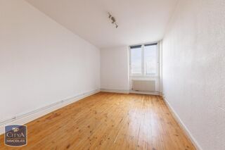  Appartement à louer 3 pièces 49 m²