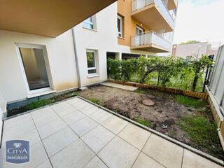  Appartement à louer 3 pièces 61 m²