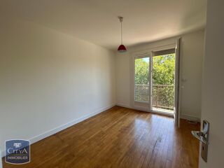  Appartement à louer 5 pièces 110 m²