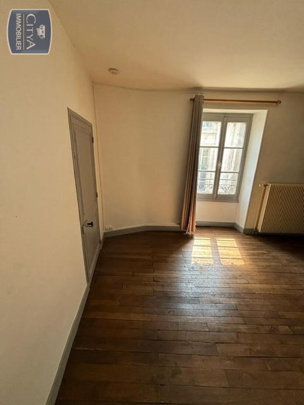location Appartement - 1 pièce(s) - 19 m² Poitiers (86000)