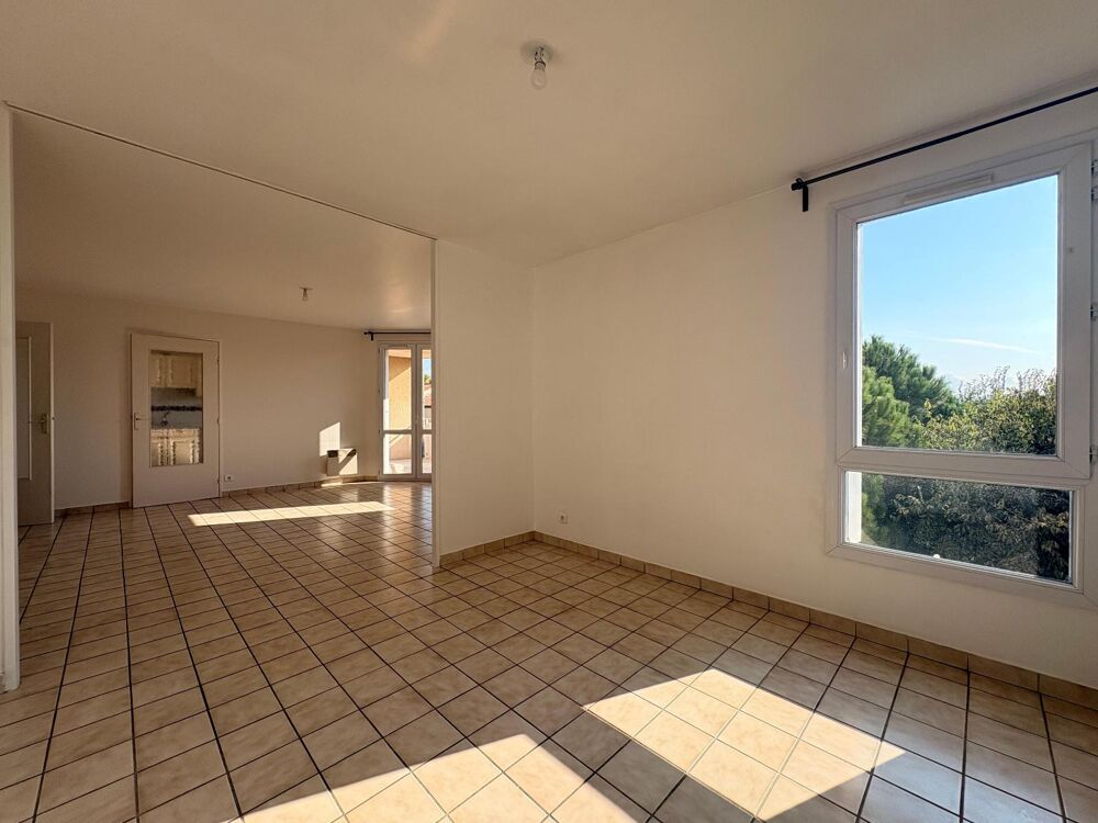 location Appartement - 2 pièce(s) - 74 m² Aubenas (07200)