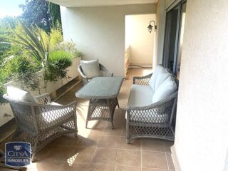  Appartement à louer 4 pièces 89 m²