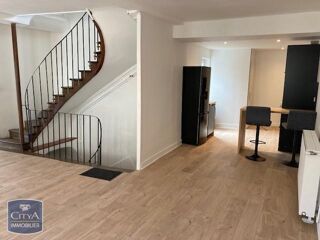  Appartement à louer 5 pièces 110 m²