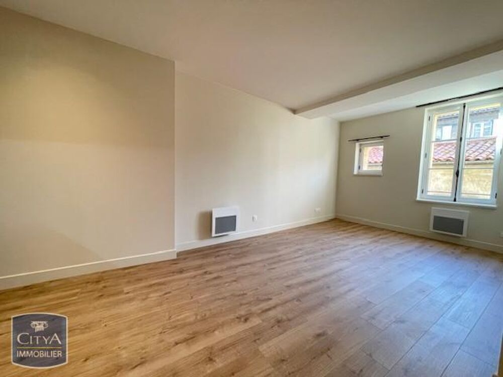Appartement 2 pièces de 42 m² situé à Narbonne, au premi....