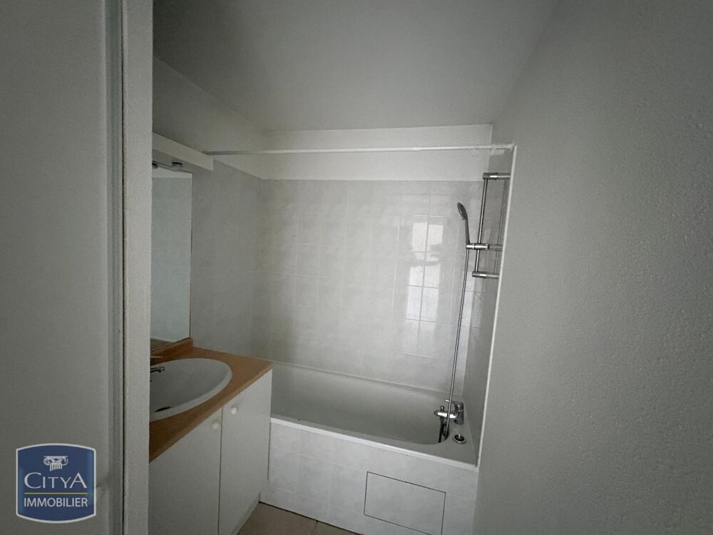 location Appartement - 1 pièce(s) - 32 m² Angoulême (16000)