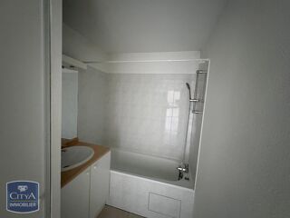  Appartement à louer 1 pièce 32 m²