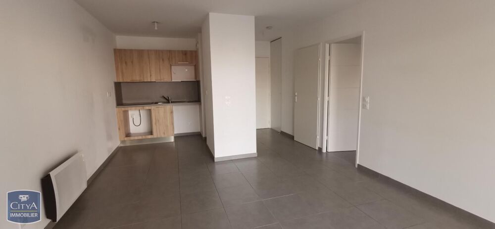 location Appartement - 2 pièce(s) - 42 m² Roquebrune-sur-Argens (83520)