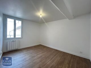  Appartement à louer 4 pièces 74 m²