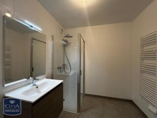  Appartement à louer 2 pièces 50 m²
