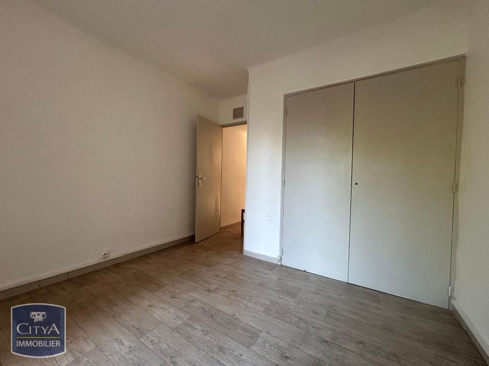 À LOUER : Appartement T3 climatisé situé au 3 -ème étage....