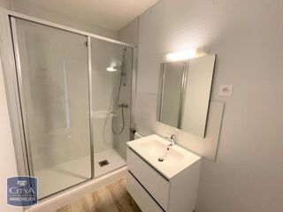  Appartement à louer 1 pièce 28 m²
