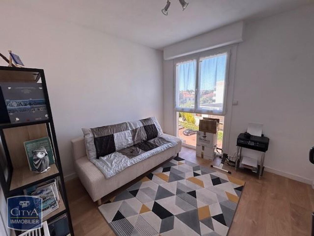 LOCATION ANNEE NON MEUBLEE - T3 - ROYAN CENTRE Nous vous....