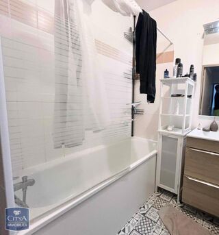  Appartement à louer 3 pièces 63 m²