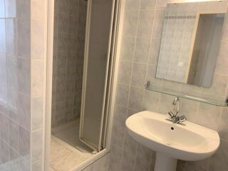  Appartement à louer 2 pièces 40 m²