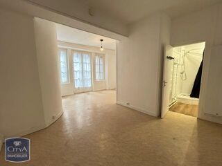 Appartement à louer 1 pièce 30 m²