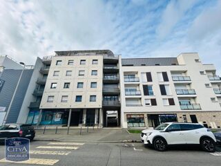  Parking / Garage à louer 