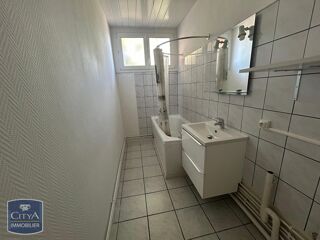  Appartement à louer 3 pièces 65 m²