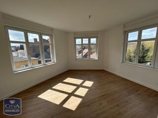  Appartement à louer 4 pièces 74 m²