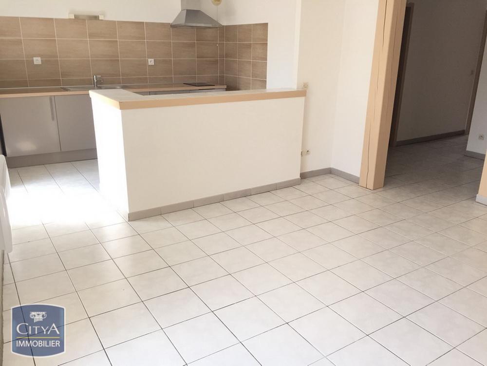 APPARTEMENT DE TYPE DEUX A LOUER A CARCASSONNE - PROCHE ....